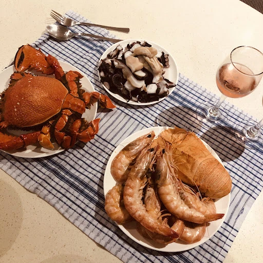 Charis Seafoods